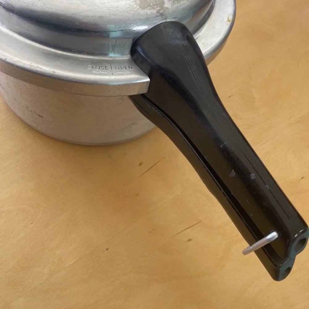 Vintage Mirro Matic Aluminum Pressure Cooker 394M 4 Quart